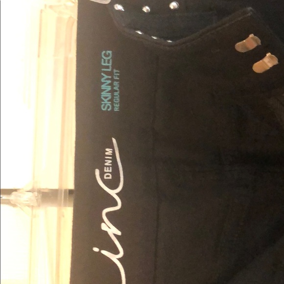 Pants - Picture 3 of 4